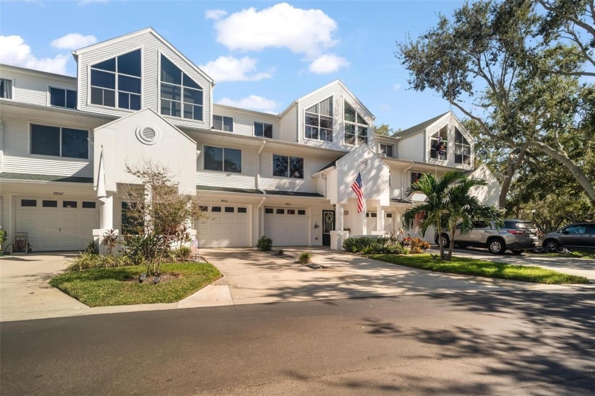 Under contract-accepting backup offers. Welcome to this - Beach Townhome/Townhouse for sale in Seminole, Florida on Beachhouse.com