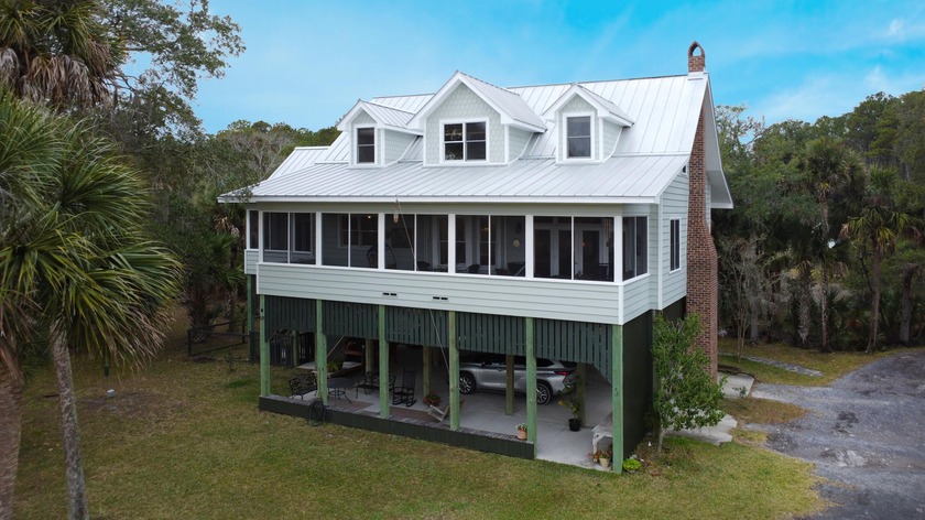 McCLELLANVILLE - Discover an extraordinary seaside country - Beach Home for sale in Mcclellanville, South Carolina on Beachhouse.com