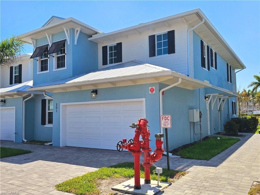 $10K PRICE DROP! Seller Says BRING ALL OFFERS - This One Won't - Beach Townhome/Townhouse for sale in Bonita Springs, Florida on Beachhouse.com