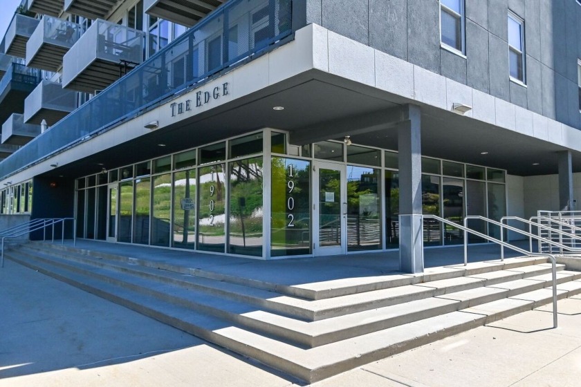 Welcome to The Edge along the MKE River! This bright and - Beach Condo for sale in Milwaukee, Wisconsin on Beachhouse.com