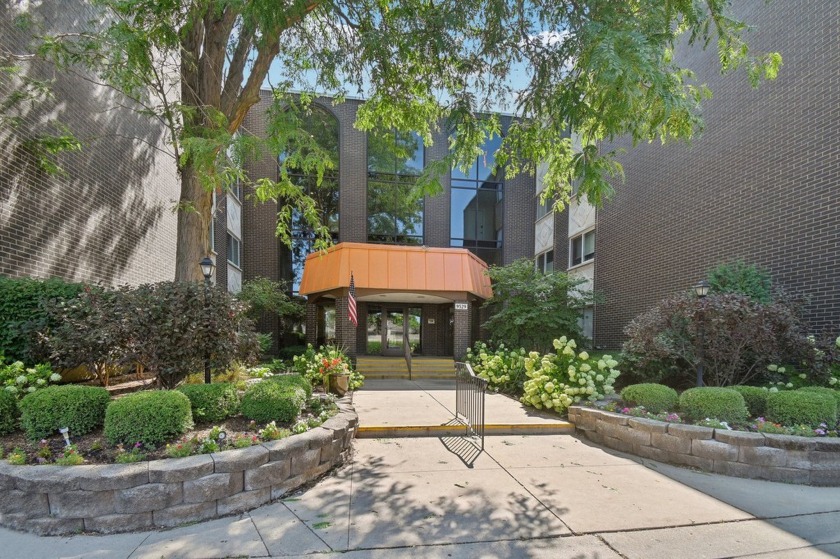 Fantastic opportunity in a great location! Best building in the - Beach Home for sale in Skokie, Illinois on Beachhouse.com