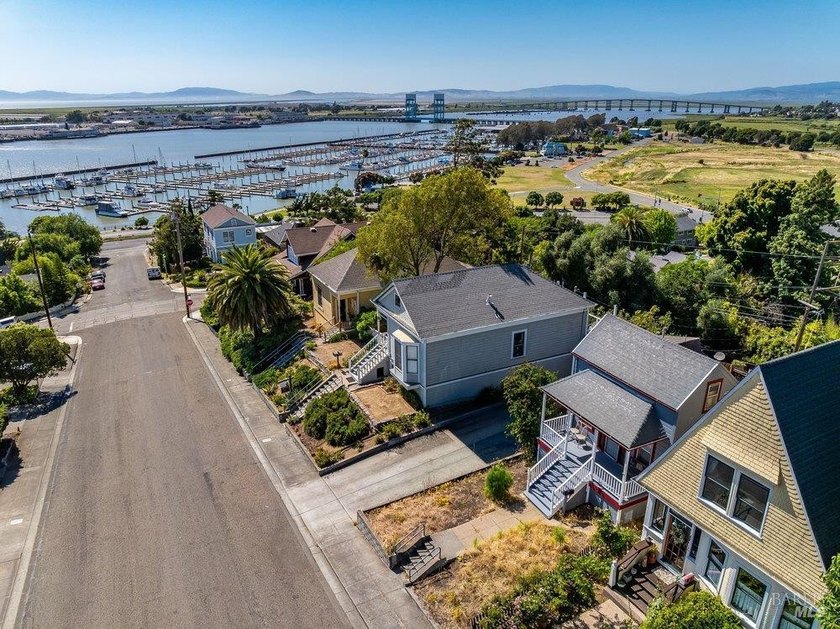 Great opportunity to own 6,500 square feet lot 1 block from the - Beach Home for sale in Vallejo, California on Beachhouse.com