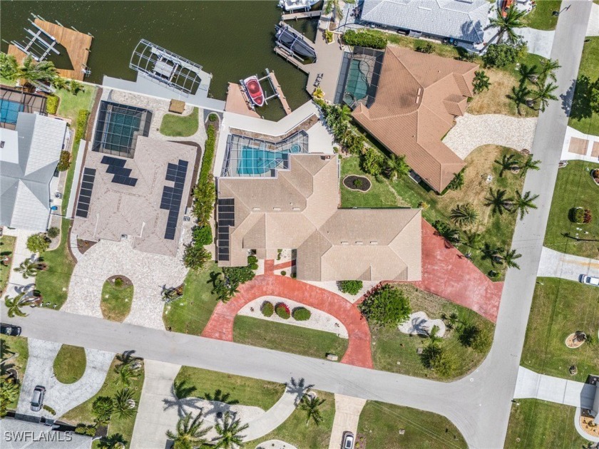 DIRECT SAILBOAT ACCESS !!! Spectacular estate home on .46 acres - Beach Home for sale in Cape Coral, Florida on Beachhouse.com