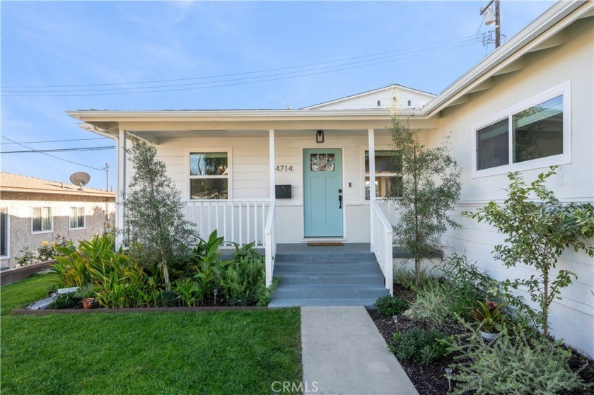 Welcome home for the Holidays! This remodeled, charming and - Beach Home for sale in Torrance, California on Beachhouse.com