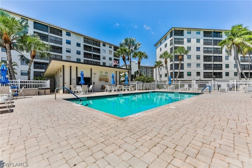 Comfortable 5th floor corner unit unit with beach and bay views! - Beach Condo for sale in Fort Myers Beach, Florida on Beachhouse.com