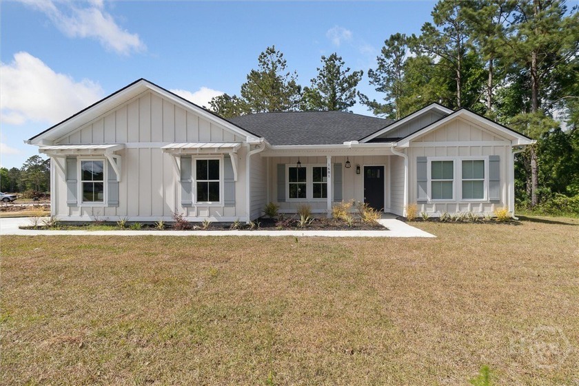 Stunning 3 bedroom, 2 bathroom home located in Ashantilly - Beach Home for sale in Darien, Georgia on Beachhouse.com