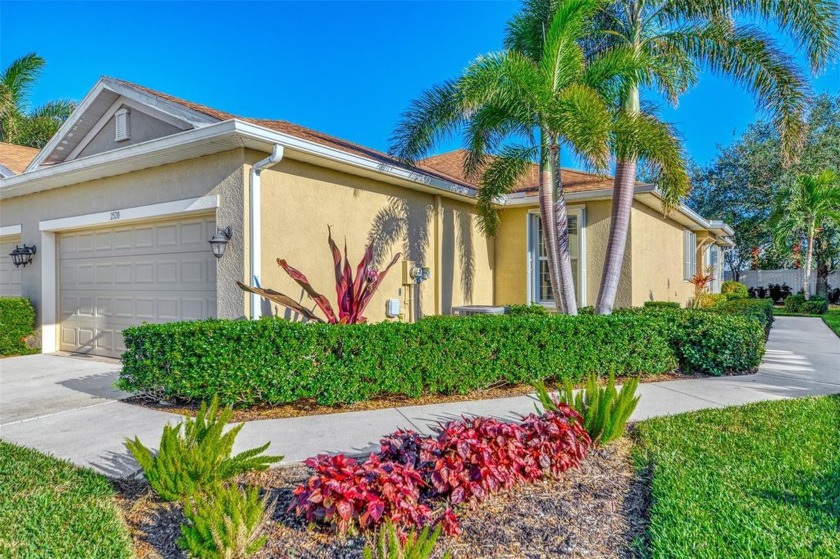 LOCATION!!!!! LOCATION !!!!  Upgraded 2 bedroom, office/den & 2 - Beach Home for sale in Venice, Florida on Beachhouse.com