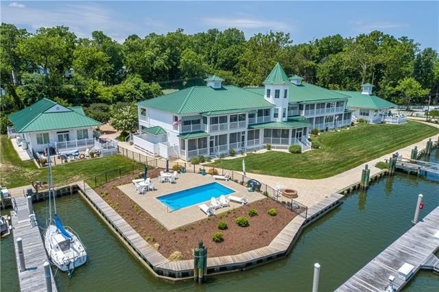 Piece of Paradise! Location Location- This Adorable 2 Bedroom - Beach Condo for sale in Urbanna, Virginia on Beachhouse.com