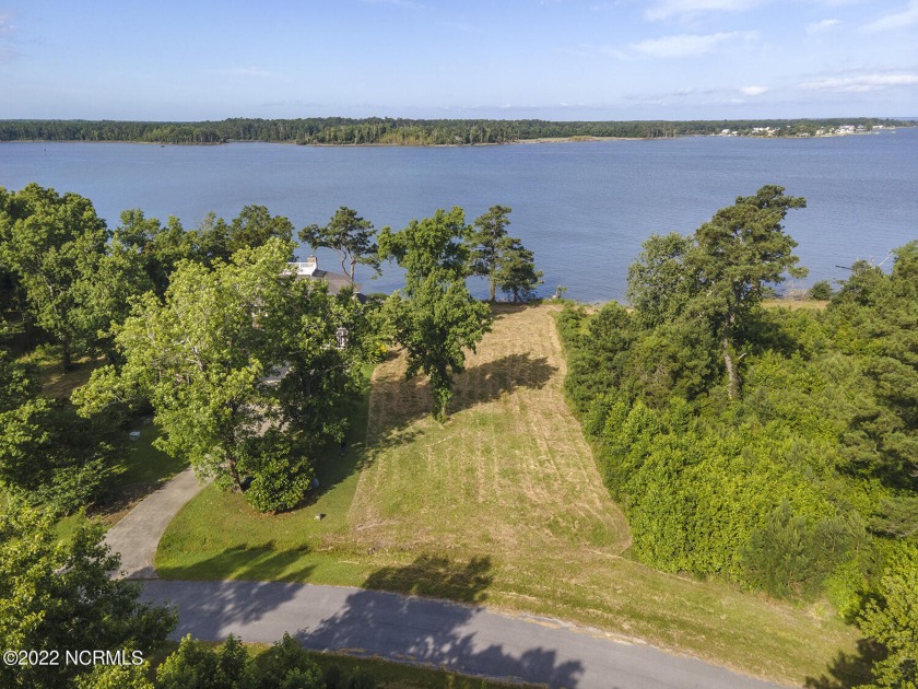 Beautiful waterfront lot located in Ellinwood Pointe Subdivision - Beach Lot for sale in Beaufort, North Carolina on Beachhouse.com