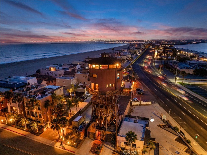 Dreaming of living within a piece of coastal history with - Beach Home for sale in Seal Beach, California on Beachhouse.com