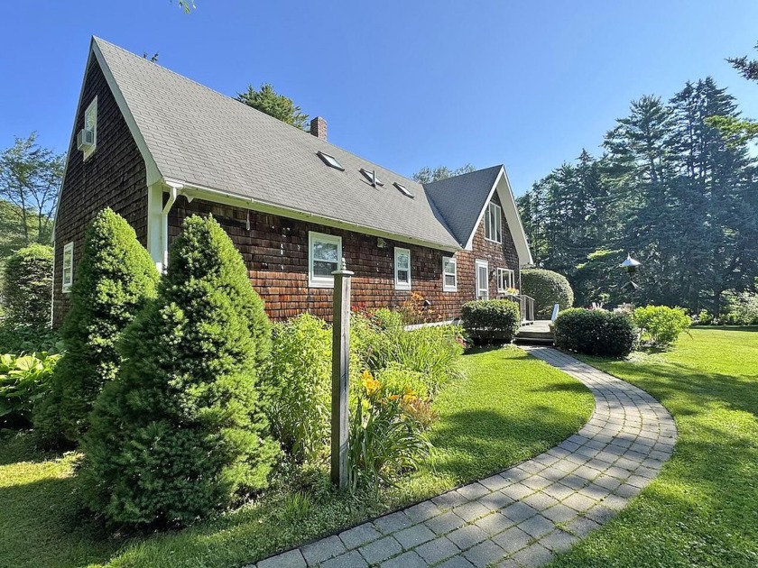 Pemaquid Harbor Road, one of the fine neighborhoods of the - Beach Home for sale in Bristol, Maine on Beachhouse.com