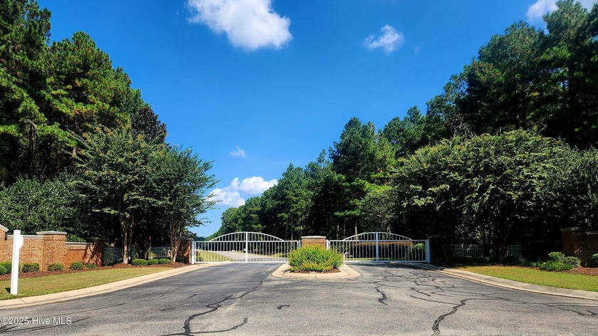 Corner lot in Riversound!! Just under 3 acres. Discover your - Beach Acreage for sale in Edenton, North Carolina on Beachhouse.com