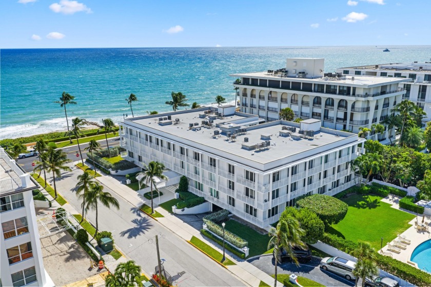 LOCATION, location, location!! Everything is accessible! Rare - Beach Condo for sale in Palm Beach, Florida on Beachhouse.com