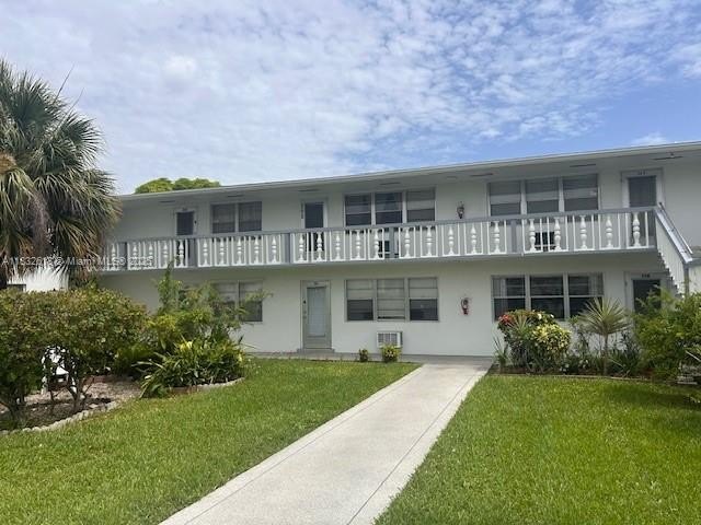 Two bedrooms two and a Two bedrooms 2 1/5baths. Century Village - Beach Condo for sale in West Palm Beach, Florida on Beachhouse.com