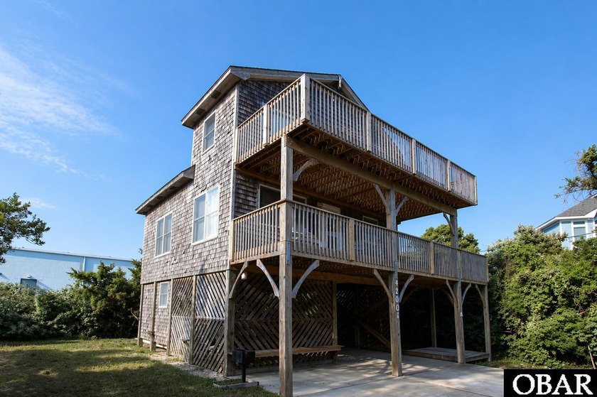 Tucked away at the end of a quiet cul-de-sac, this Avon sound - Beach Home for sale in Avon, North Carolina on Beachhouse.com