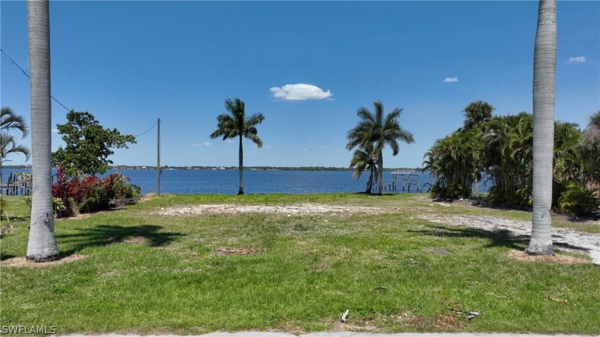 Bring offers! Sellers are motivated! Embrace Waterfront Living - Beach Lot for sale in Fort Myers, Florida on Beachhouse.com