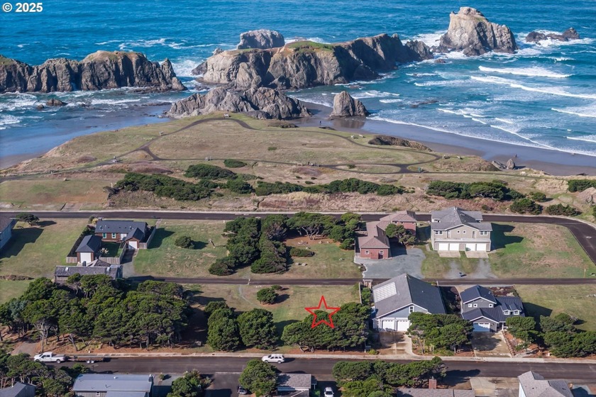 EXCEPTIONAL PRIME GENEROUSLY SIZED BANDON building lot in - Beach Lot for sale in Bandon, Oregon on Beachhouse.com