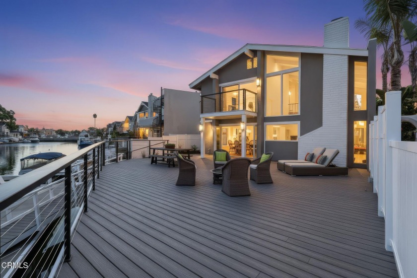 Welcome to your new completely renovated Mandalay Bay dockside - Beach Home for sale in Oxnard, California on Beachhouse.com