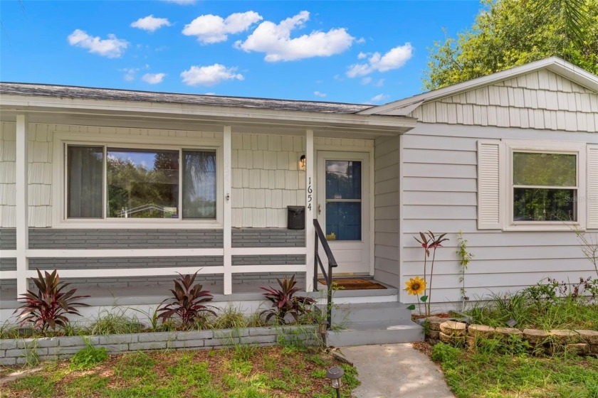 Under contract-accepting backup offers. Short Sale. Short Sale! - Beach Home for sale in St. Petersburg, Florida on Beachhouse.com