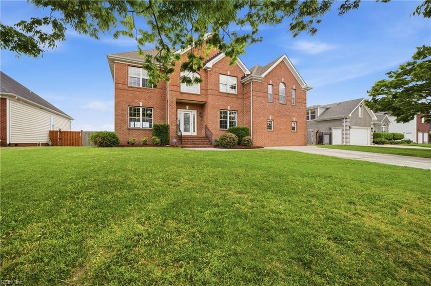 Gorgeous 5-bedroom, 4-bath home located in the desirable South - Beach Home for sale in Virginia Beach, Virginia on Beachhouse.com