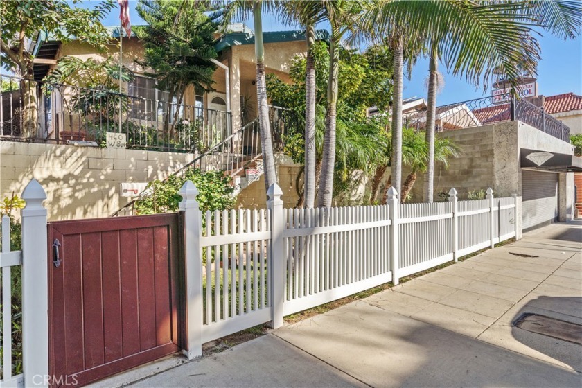 460 W 8th Street - Beach Home for sale in San Pedro, California on Beachhouse.com