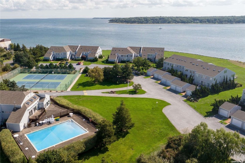 Location, Location, Location! Experience the luxury of - Beach Condo for sale in East Marion, New York on Beachhouse.com