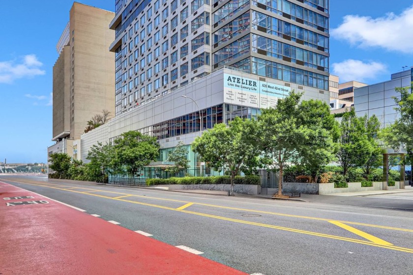 Absolutely gorgeous 7th-floor masterpiece, fantastically - Beach Condo for sale in New York, New York on Beachhouse.com