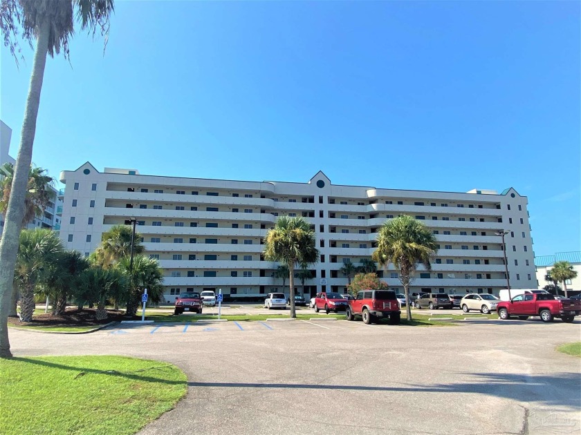 Remarkable, 1BR condo on 6th-floor of the desirable Plantation - Beach Home for sale in Gulf Shores, Alabama on Beachhouse.com