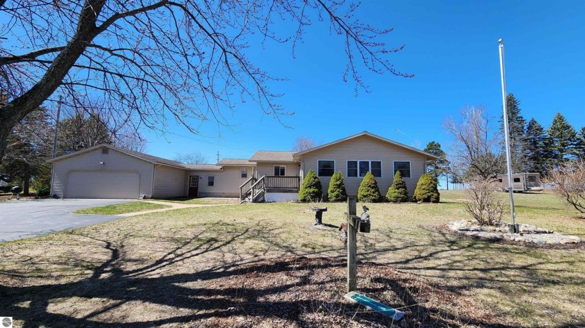 Elk Rapids ranch home with 3 bedrooms, 1720 finished sq ft - Beach Home for sale in Elk Rapids, Michigan on Beachhouse.com