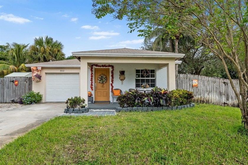 3 Bedroom, 2 bath, 1 car garage Beauty.  Modern floor plan with - Beach Home for sale in Pompano Beach, Florida on Beachhouse.com