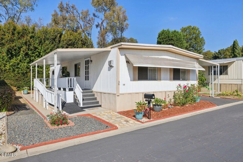 Welcome to La Posada 55+ MHP located in Ventura.  This - Beach Home for sale in Ventura, California on Beachhouse.com