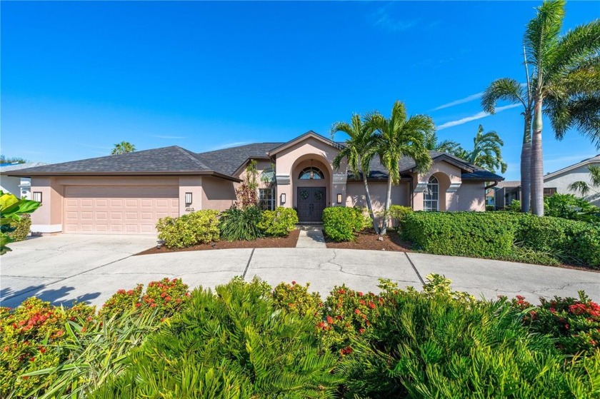 Under contract-accepting backup offers. PRICE REDUCED. Welcome - Beach Home for sale in Bradenton, Florida on Beachhouse.com