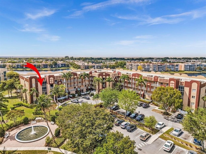 *Stunning Water View Corner Unit* 1986 sq. ft * This lovely home - Beach Condo for sale in Tamarac, Florida on Beachhouse.com