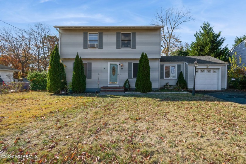 This prestigious Lake Riviera Colonial is a must-see! The 3 - Beach Home for sale in Brick, New Jersey on Beachhouse.com