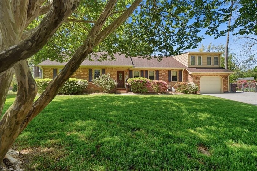 Welcome to this beautifully maintained all-brick ranch nestled - Beach Home for sale in Chesapeake, Virginia on Beachhouse.com