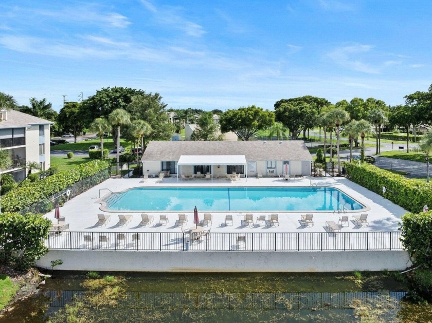 **Motivated Seller!** Discover this immaculate and inviting - Beach Condo for sale in West Palm Beach, Florida on Beachhouse.com