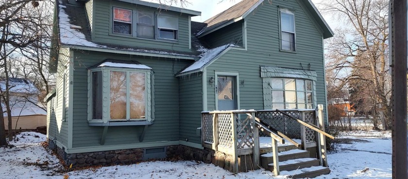 Here's your chance to own a prime investment property in the - Beach Townhome/Townhouse for sale in Cheboygan, Michigan on Beachhouse.com