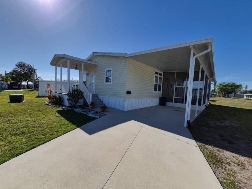 Is an affordable, active 55 plus manufactured home community - Beach Home for sale in Ruskin, Florida on Beachhouse.com