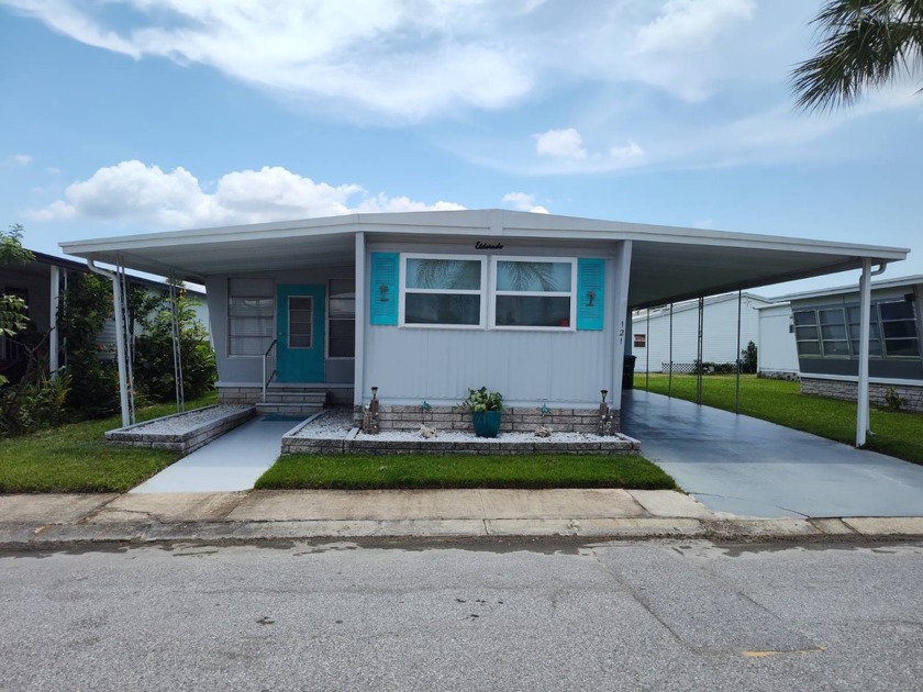 Beautiful, Clean and Updated 1 Bedroom, 1 Bath in Gorgeous 55+ - Beach Home for sale in Safety Harbor, Florida on Beachhouse.com