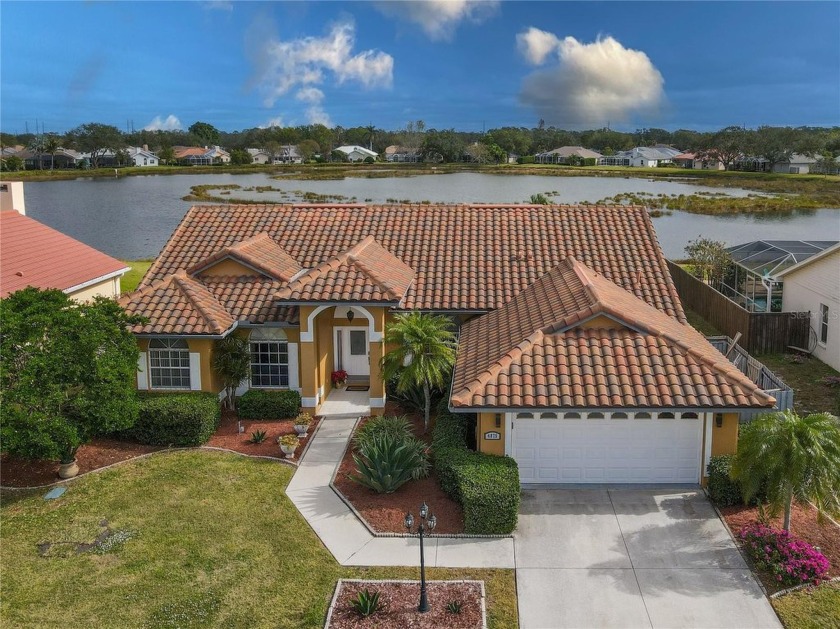 Welcome to one of the best communities in Sarasota! This - Beach Home for sale in Sarasota, Florida on Beachhouse.com