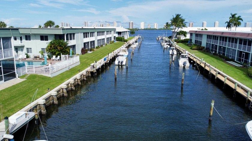 Waterfront Condo - A Boater's Dream! Welcome to this beautifully - Beach Condo for sale in North Palm Beach, Florida on Beachhouse.com