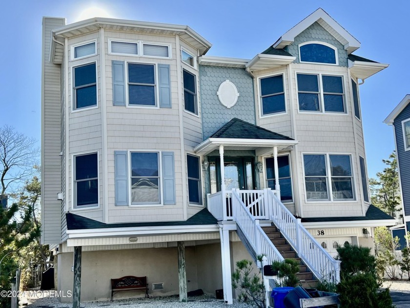 This Beach Haven Terrace townhouse has 3 bedrooms, 2 full baths - Beach Home for sale in Long Beach Island, New Jersey on Beachhouse.com