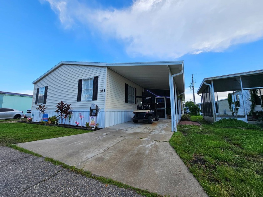 ZERO DAMAGES FROM HURRICANE!! MOVE IN READY! This beautiful and - Beach Home for sale in North Fort Myers, Florida on Beachhouse.com