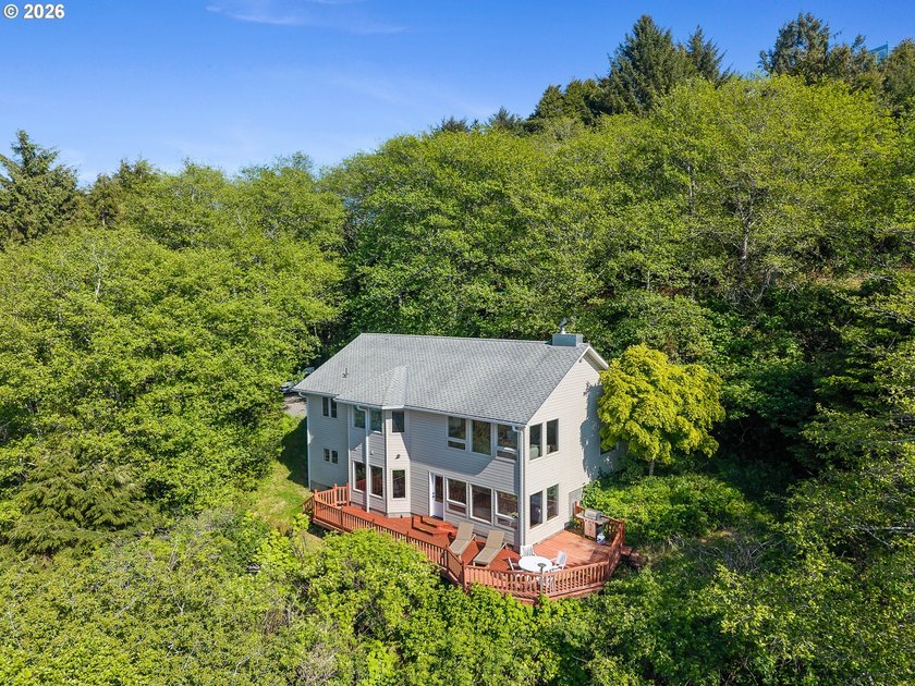 Perched above Rockaway Beach with sweeping panoramic ocean views - Beach Home for sale in Rockaway Beach, Oregon on Beachhouse.com