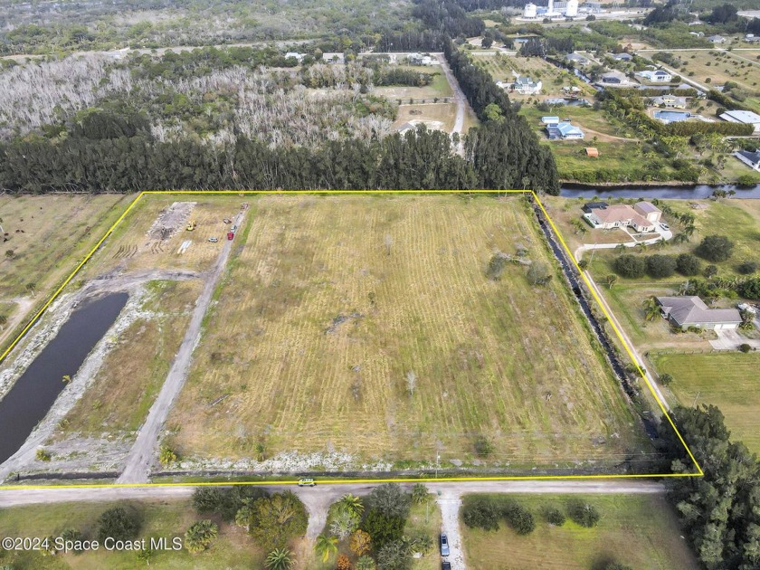 Fully Improved, Zoned AG 
Discover 10 pristine acres in - Beach Acreage for sale in Merritt Island, Florida on Beachhouse.com