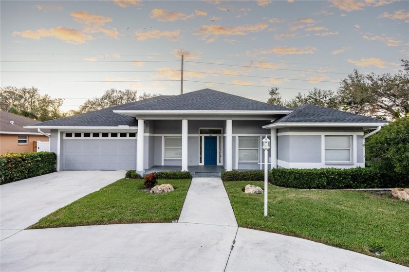 Welcome to Bay Oaks Estates. This 3-bedroom 2 bath plus den is a - Beach Home for sale in Osprey, Florida on Beachhouse.com