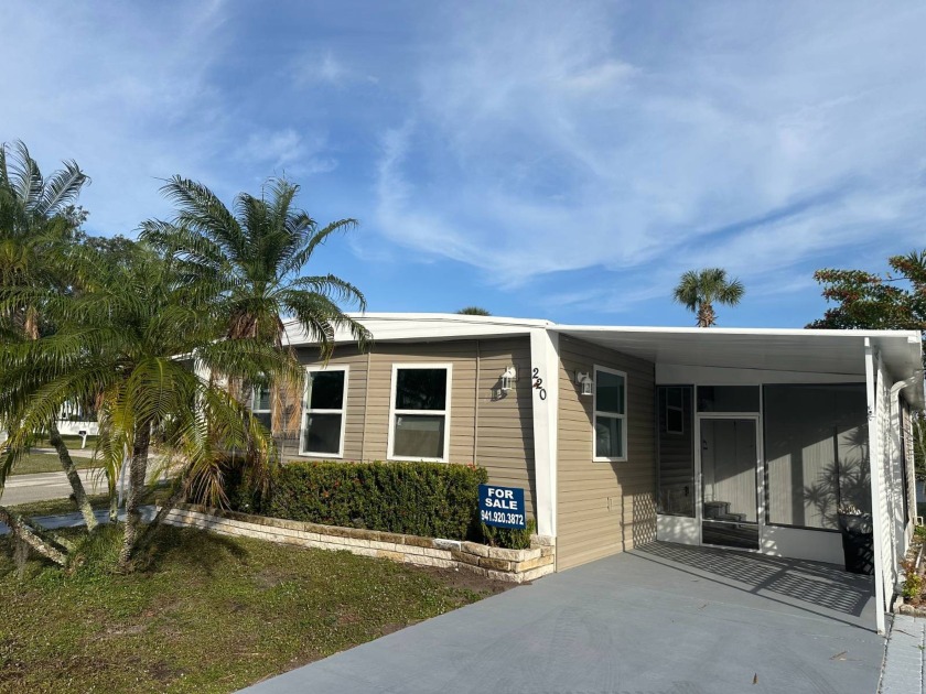 Beautiful full interior RENOVATION unit on POND! 2 bedrooms with - Beach Home for sale in Ellenton, Florida on Beachhouse.com