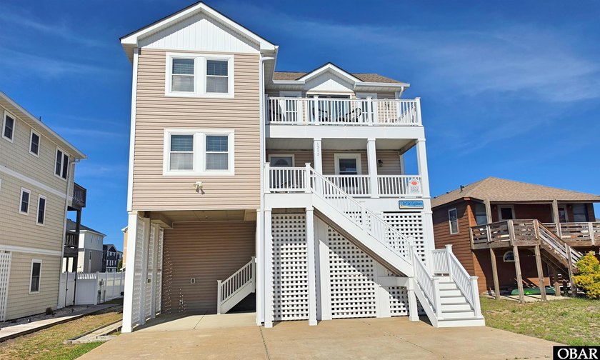Location, Amenities, Access! This 4 bedroom, 5.5 bath cottage is - Beach Home for sale in Kill Devil Hills, North Carolina on Beachhouse.com