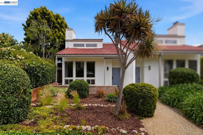Seascape Coastal Gem! A Fully Remodeled 3-Bedroom, 2-Bath Home - Beach Condo for sale in Aptos, California on Beachhouse.com