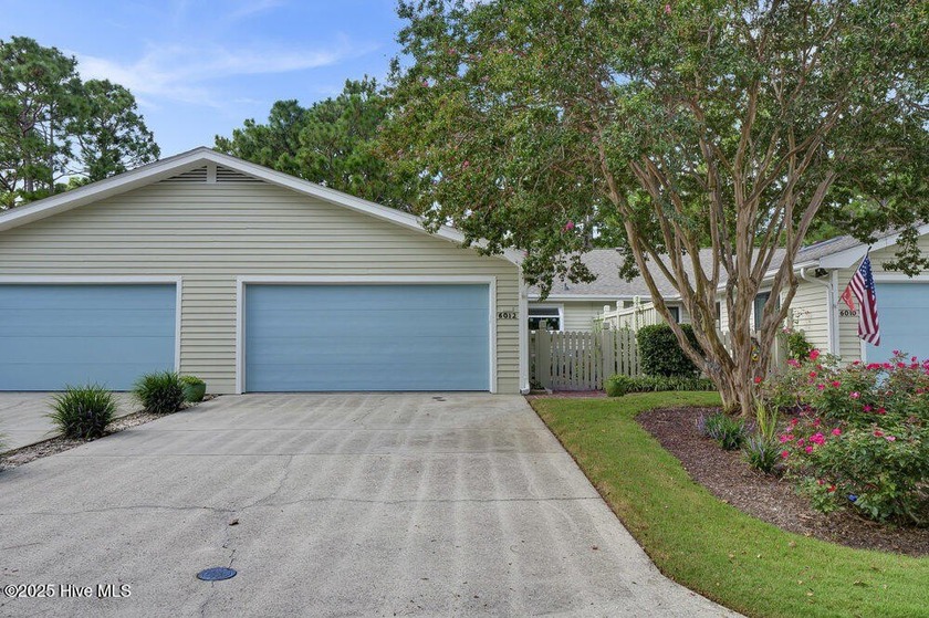 Welcome to low-maintenance living with thoughtful updates and - Beach Townhome/Townhouse for sale in Wilmington, North Carolina on Beachhouse.com
